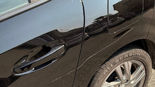 Baveno - Auto rigate in centro, almeno cinque i veicoli danneggiati: “Serve più vigilanza”