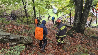 Val Quarazza - Famiglia svedese si perde nei boschi: salvata da Vigili del Fuoco e Soccorso Alpino