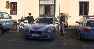 Verbania - Ruba una borsa da un’auto e fa shopping con le carte: denunciato 49enne