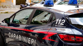Vigezzo - Ruba corrente ai fratelli, scoperto dal padre si vendica danneggiando la porta