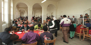 Brovello-Carpugnino - Migranti al freddo nel CAS: il sindaco denuncia e chiede ispezioni